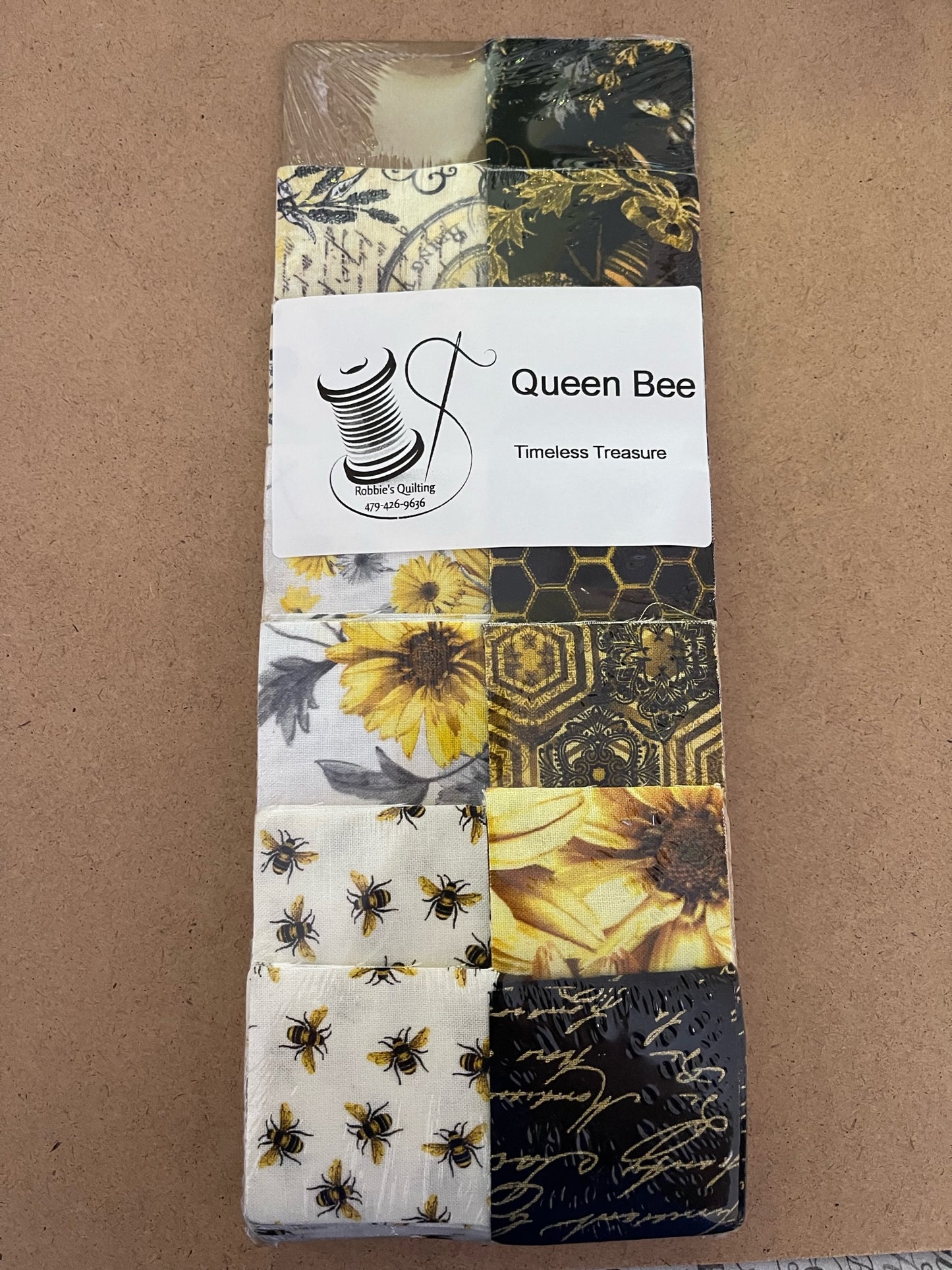 Timeless Treasures - Queen Bee Log Cabin Kit 12 blocks